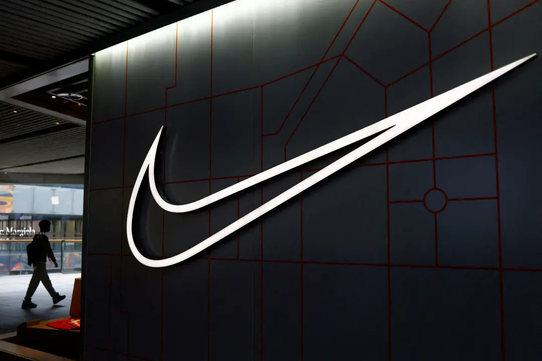 Nike anuncia cortes de empregos e reestruturação na China, porque as vendas caíram 26% no primeiro trimestre em moeda c…