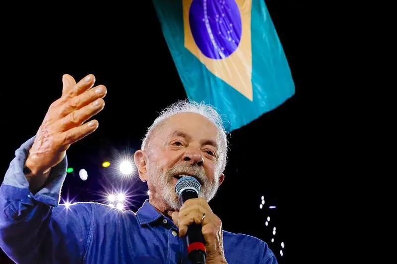 Lula disse que tentará mudar o formato das emendas do Legislativo se for reeleito. A ideia é ajustar o Orçamento da Uni…