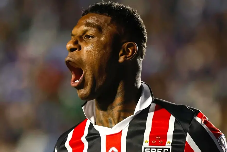 São Paulo defende tabu de seis anos contra o Santos na sexta no MorumBis. O Tricolor precisa se afastar da parte de bai…