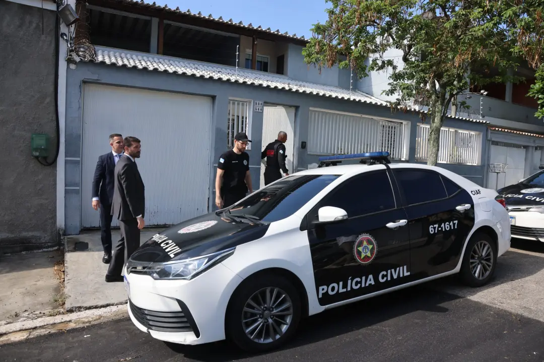 Em Duque de Caxias, uma negociação de licitação em igreja levou a obras em Niterói sem orçamento ou visita prévia à esc…
