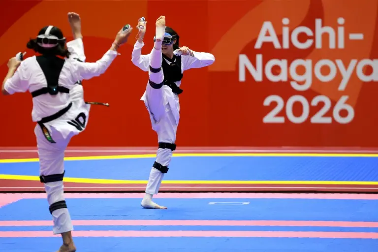Virtual taekwondo estreou nos Jogos Asiáticos com competidores usando óculos de RV. A tecnologia permite que os movimen…