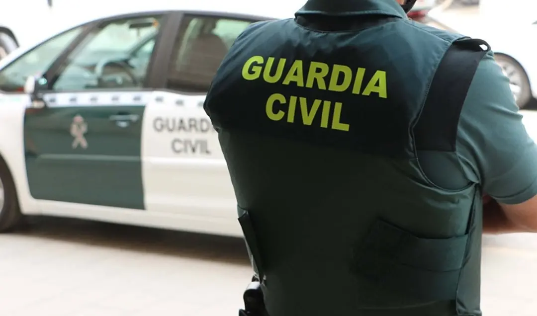 Dois guardas civis ficaram feridos a tiros na noite em Terrassa, durante um confronto com supostos ladrões de cargas em…