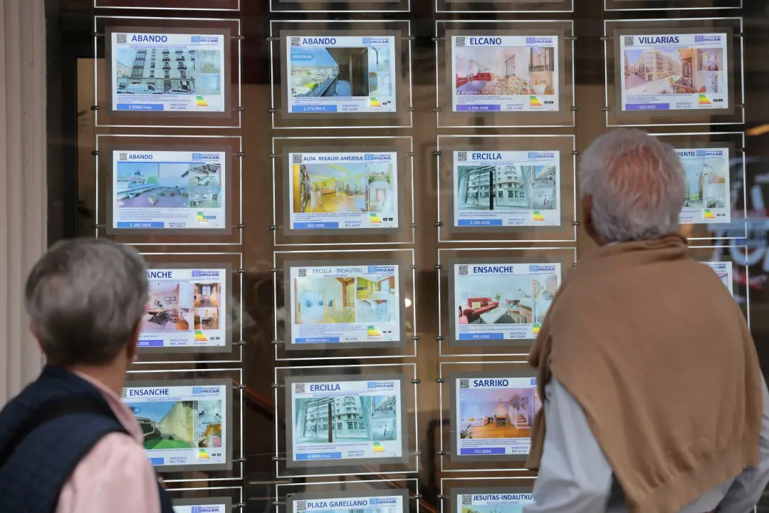 Quase 75% dos inquilinos em Espanha temem ser forçados a sair de casa em dois anos. Isso mostra a pressão econômica na …