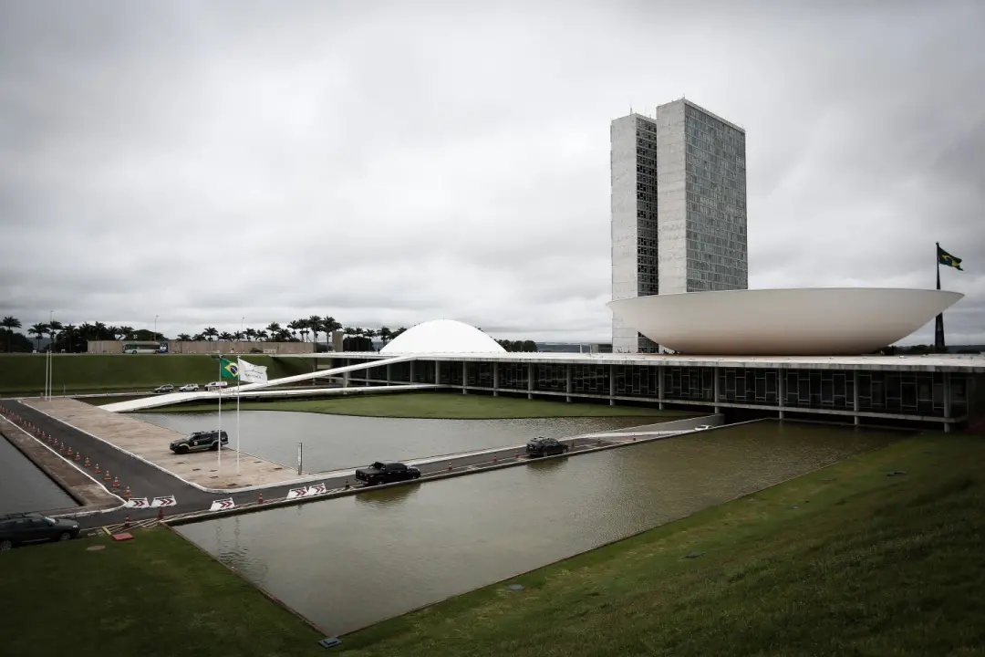 59% declaram não saber em quem votar para senador e 57% não definiram votos para deputados perto da eleição. É um sinal…