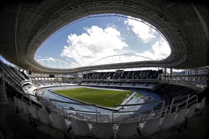 São Januário com problemas para a semifinal da Sul-Americana contra Boca Juniors. O Vasco tenta jogar no Maracanã, mas …