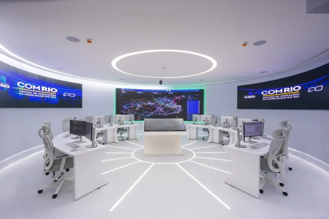 Inaugurou o Centro de Operações de Mobilidade Rio, um equipamento que junta dados de bilhetagem, GPS e câmeras na SMTR.…