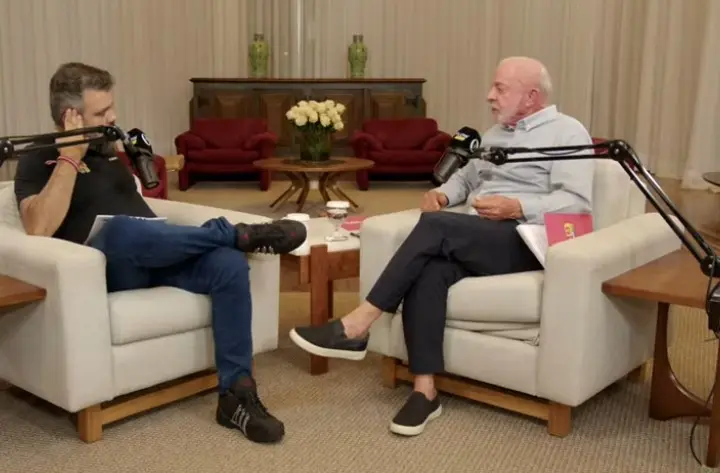 Lula justificou não ir ao debate da Globo porque os adversários fazem gracinha. Acho que esse tipo de conversa de campa…