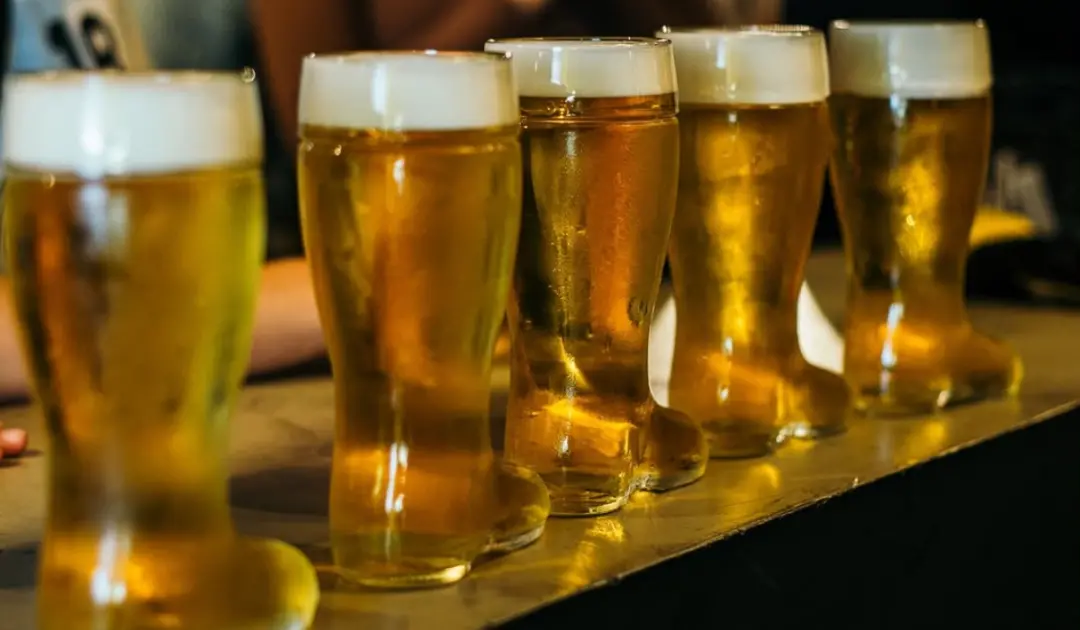 Santa Catarina não terá lei seca no dia das eleições 2026, permitindo a venda de cerveja artesanal. A atuação da segura…