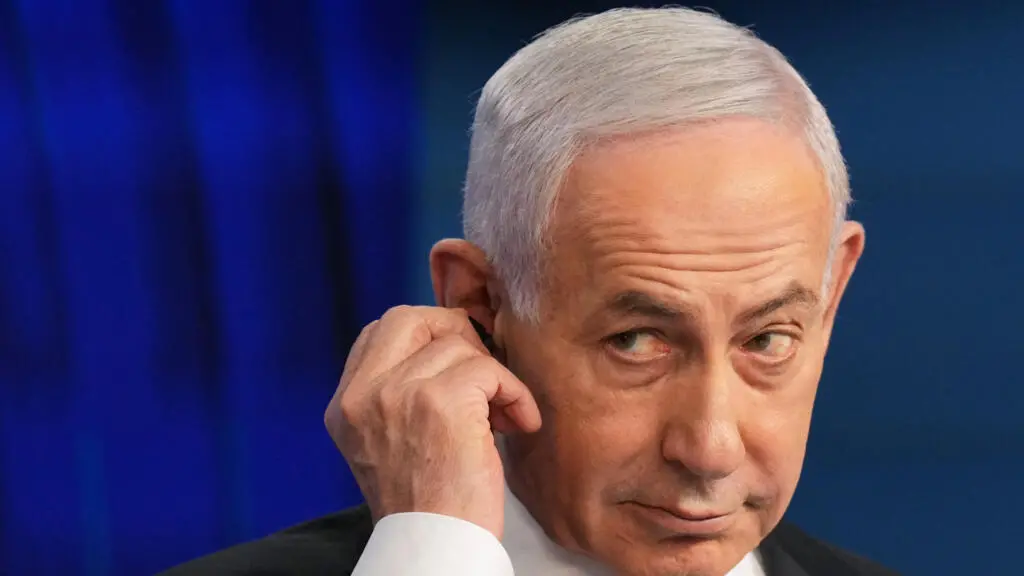 Co-piloto acusado de ataque a voo da flydubai teve indoctrinação islamista, disse Netanyahu, enquanto autoridades dos E…
