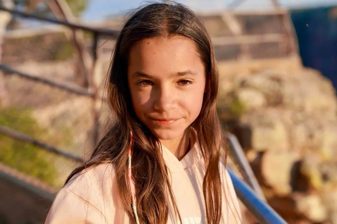 Fiona, filha de Chad Lowe, de 13 anos, tirou a própria vida. A família falava dela como alguém inteligente, criativa e …