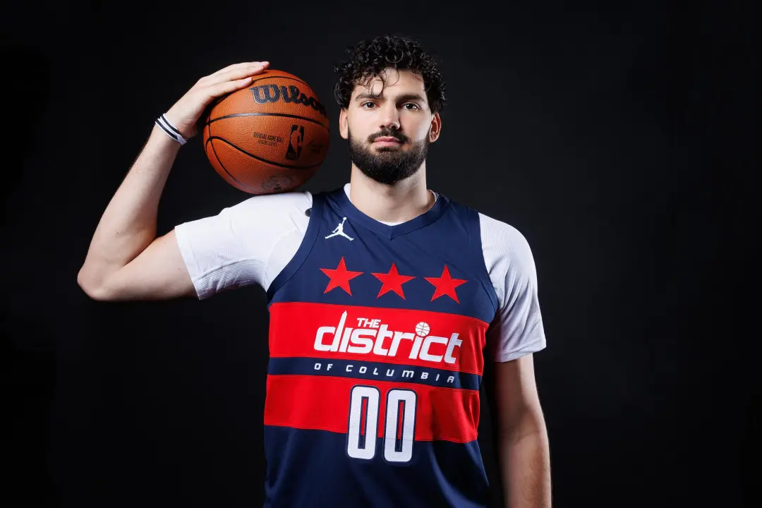 Tristan Vukcevic, jogador dos Wizards, sofreu uma lesão no quadril esquerdo e será reavaliado em quatro semanas. A ausê…