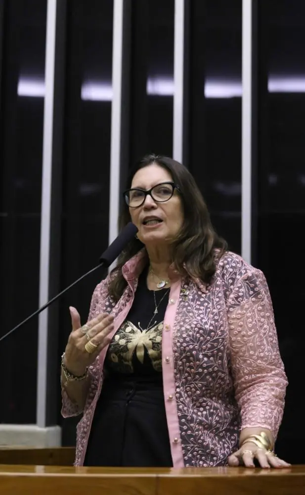 R$ 900 mil de Renato Lima Paiva em campanhas de correligionários no DF. Um empresário injetando valores em políticos pa…