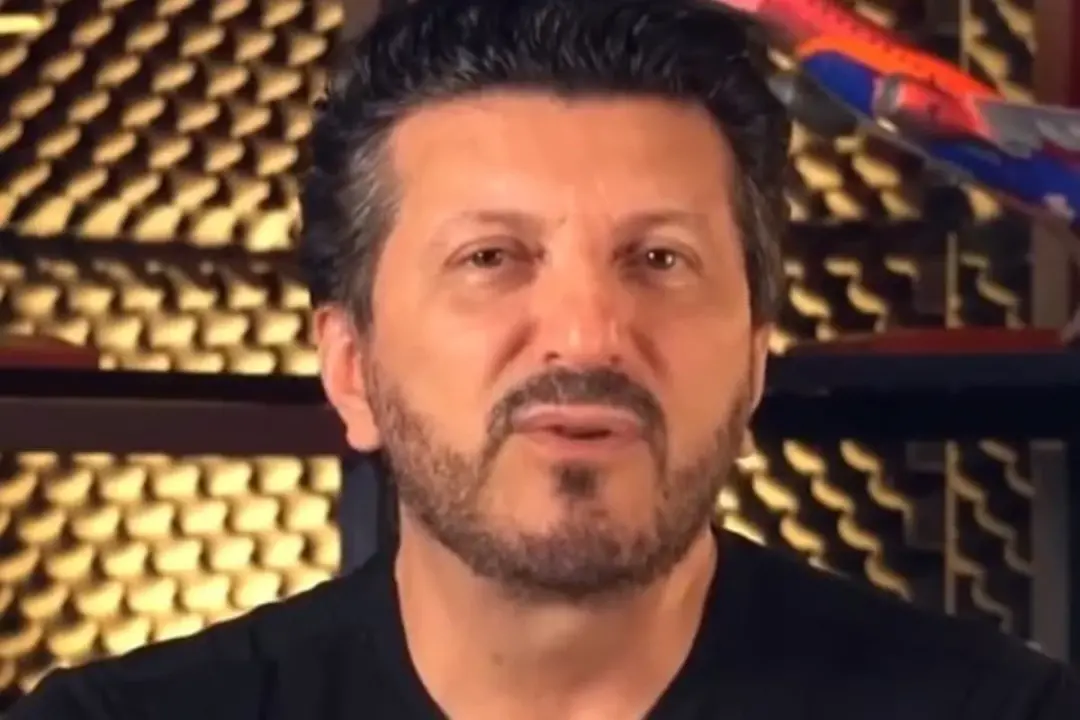 Lito Sousa, especialista em aviação, faleceu aos 59 anos após lutar contra a doença de Creutzfeldt-Jakob. Essa condição…