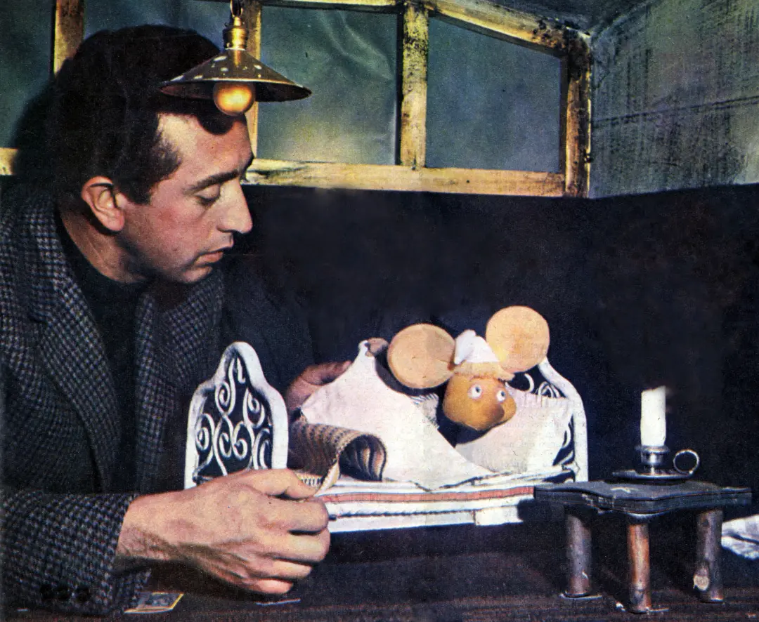 Peppino Mazzullo, dublador de Topo Gigio, faleceu na Itália aos 100 anos. Dedicou quase metade da vida a dar voz ao fan…
