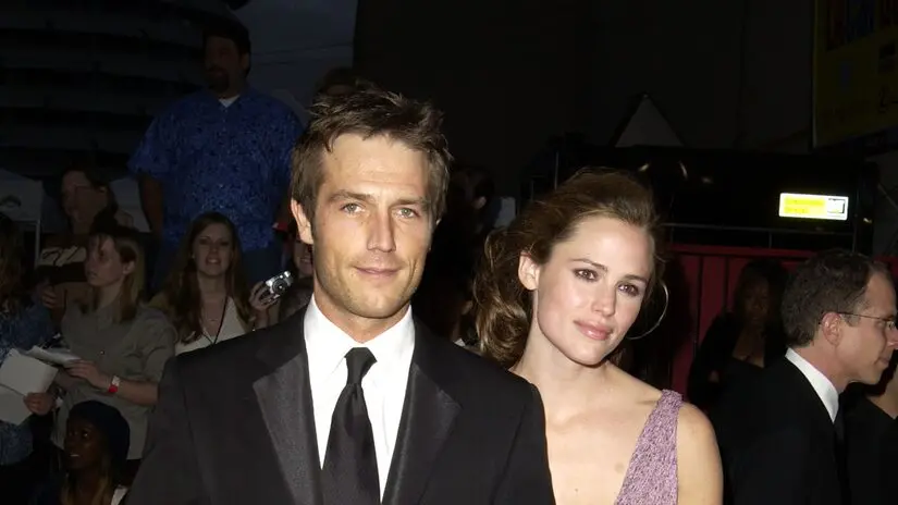 Jennifer Garner e Michael Vartan celebraram 25 anos do Alias com uma foto recente. A união deles, que já foi de tela e …
