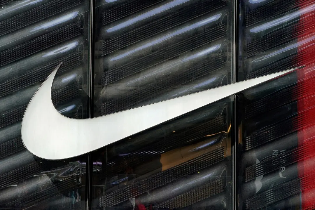 Nike prevê queda nas vendas de um dígito alto no ano fiscal, pior que a projeção dos analistas. Cortar empregos e reest…