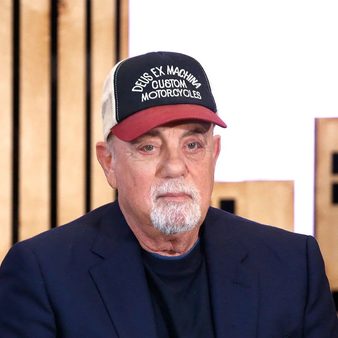 Billy Joel, com 77 anos, falou que o equilíbrio dele não tá bom e perdeu um pouco de audição após cirurgia cerebral. El…