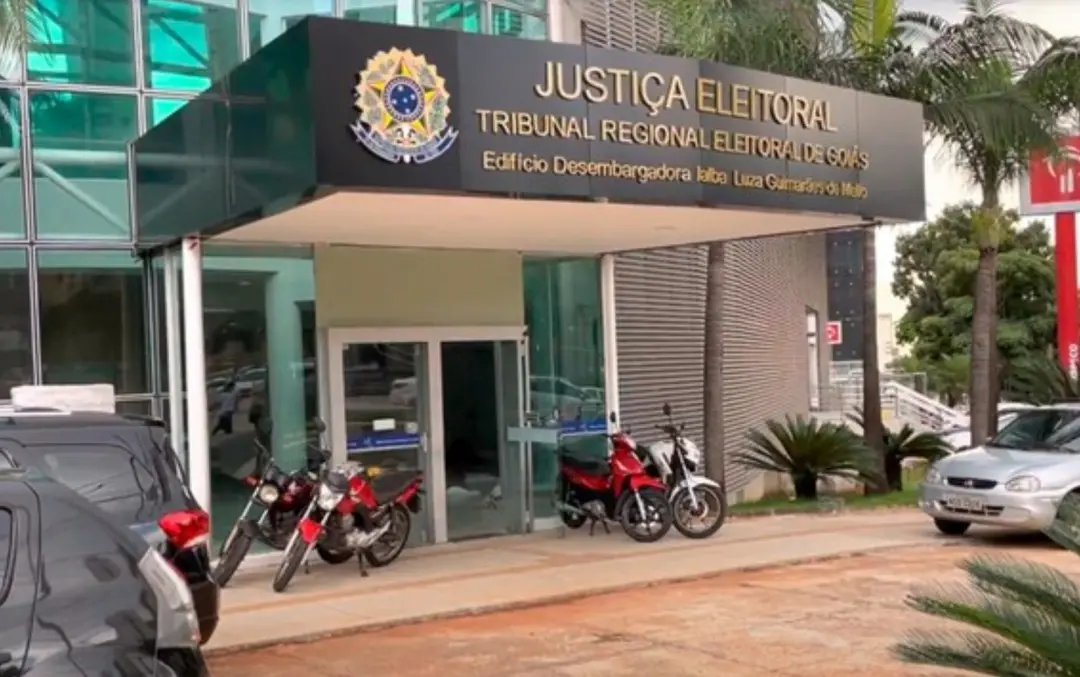 Em Goiás, pelo menos 53 municípios vão ter venda de bebidas alcoólicas proibida no primeiro turno das eleições de 2026.…