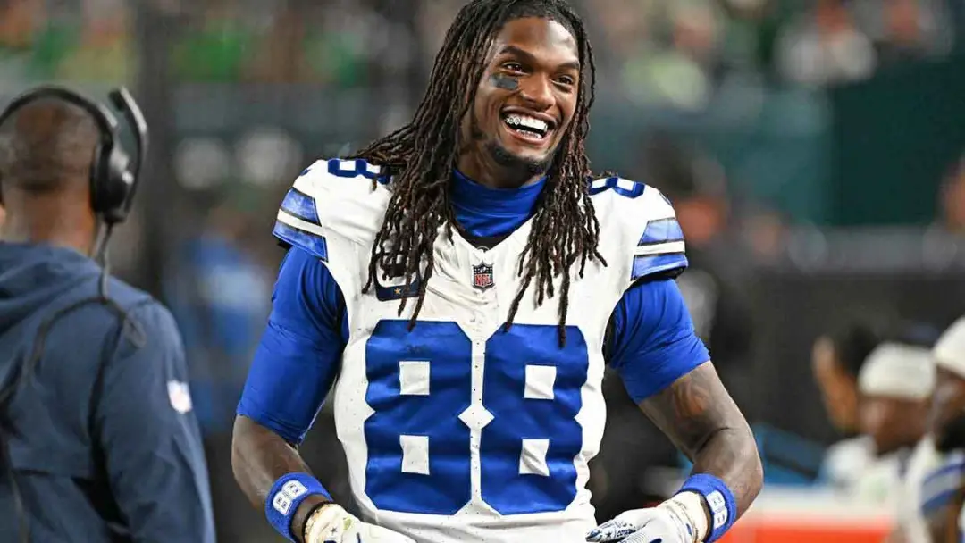 CeeDee Lamb marcou três touchdowns nas primeiras três partidas da temporada. Ele atribui esse início forte à saúde físi…