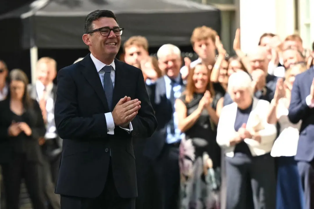 Manchester City e o crescimento da cidade impulsionaram a carreira política de Andy Burnham no Reino Unido. É um modelo…