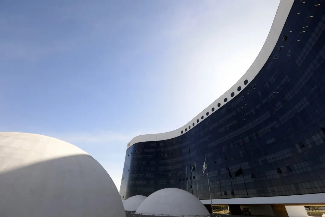 Julgamento do TSE sobre Nossa Senhora Aparecida resolve impasse com STF, mas a tensão entre os ministros segue alta. O …