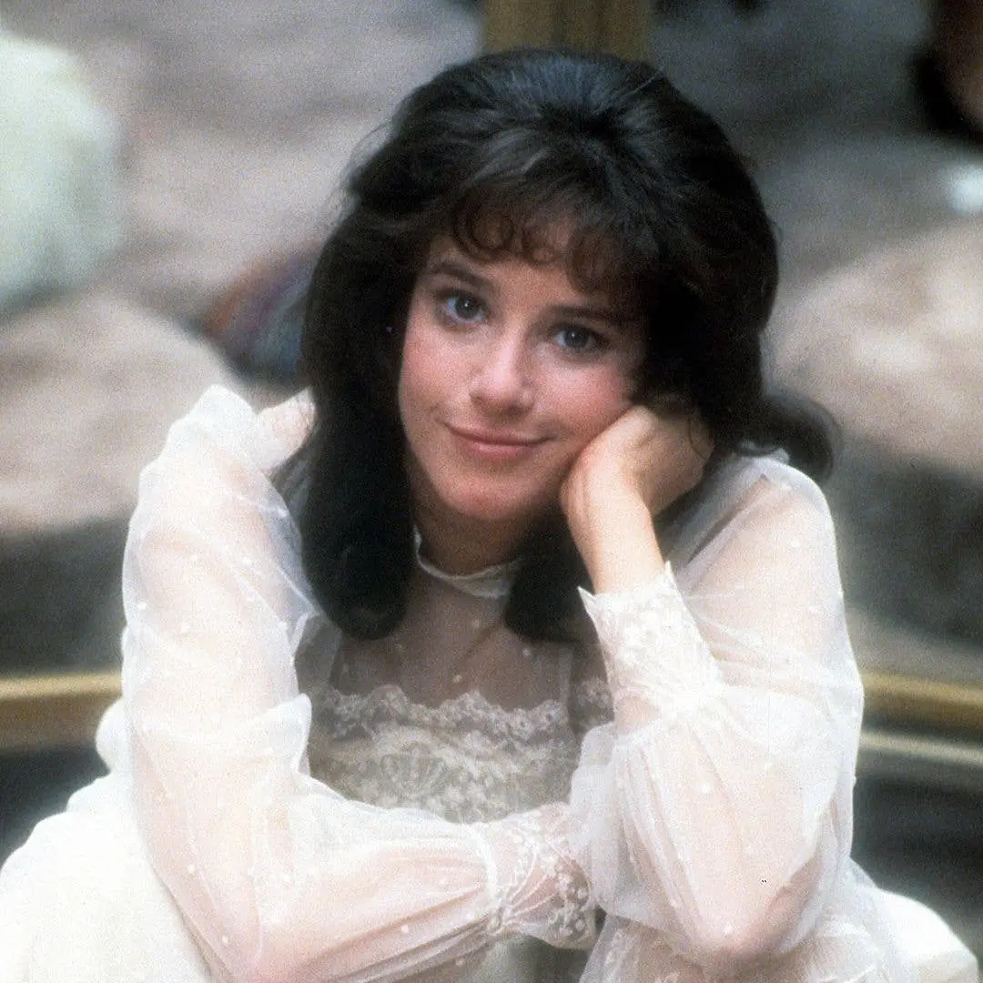 Debra Winger, estrela de filme dos anos 80, não mudou em 46 anos desde papéis em Urban Cowboy e Terms of Endearment. A …