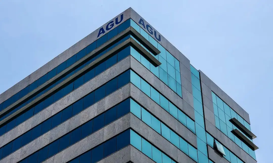 Um milhão de dólares foi destinado para uma campanha contra o STF, segundo a informação. A AGU acionou a PF por conside…