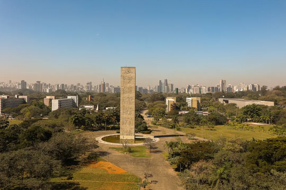 USP em segundo lugar na América Latina no QS World University Rankings. Manter a segunda posição é bom porque mostra a …