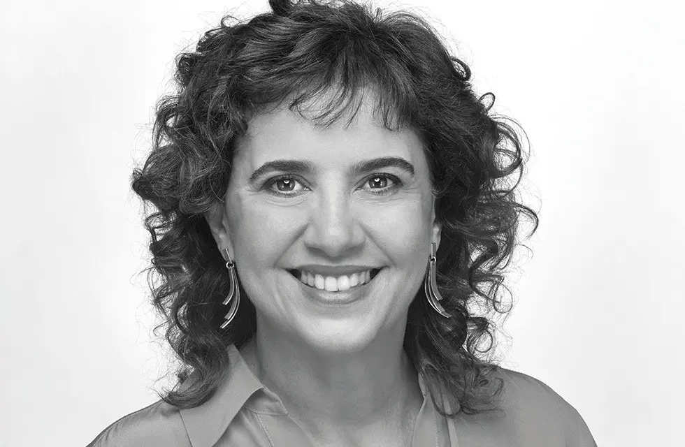 Tatiana Roque lança A Máquina e Nós, um panorama sobre IA que sintetiza o tema com sensibilidade e senso crítico. Ela m…