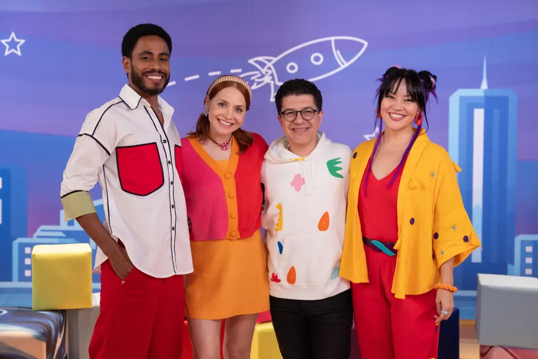 Ícaro Silva, Letícia Colin, Paulo Mathias Jr e Geovanna Tominaga se reencontram na TV Globinho para um especial de 10 d…