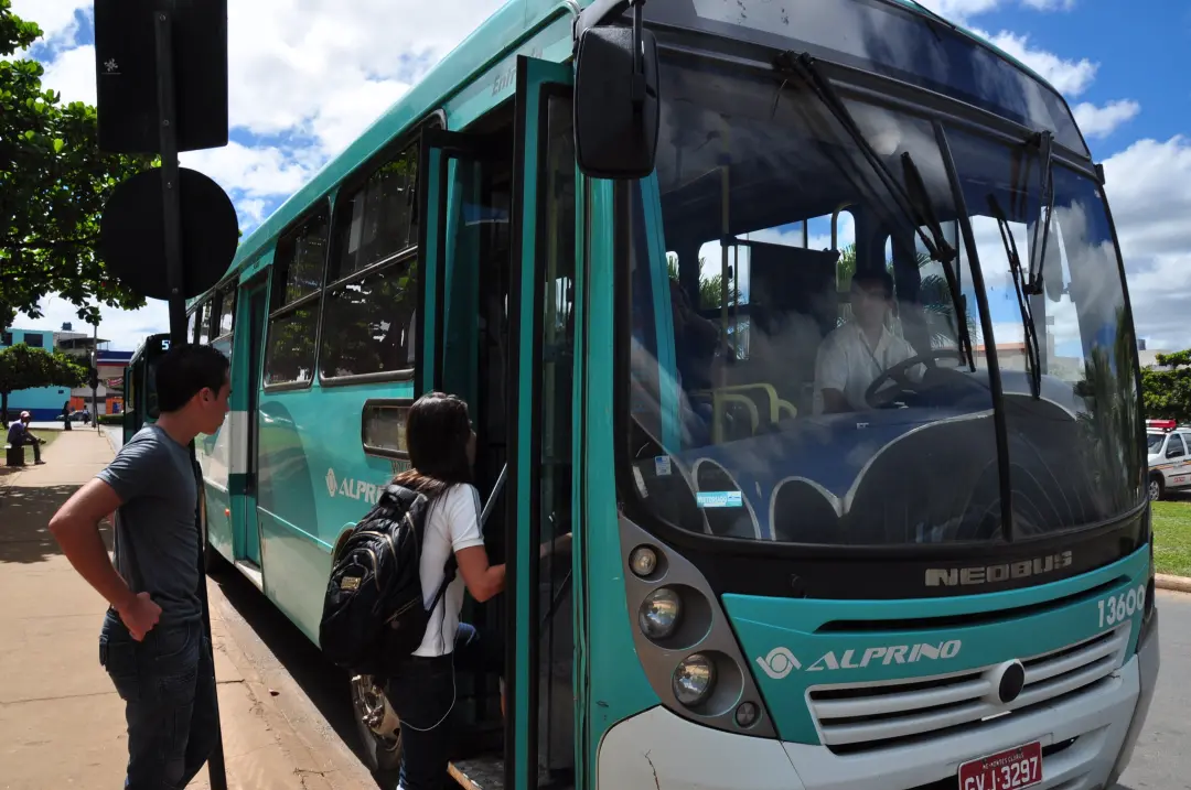 Montes Claros vai ter transporte coletivo gratuito durante as Eleições de 2026, conforme o Decreto Municipal 5.381. Ess…