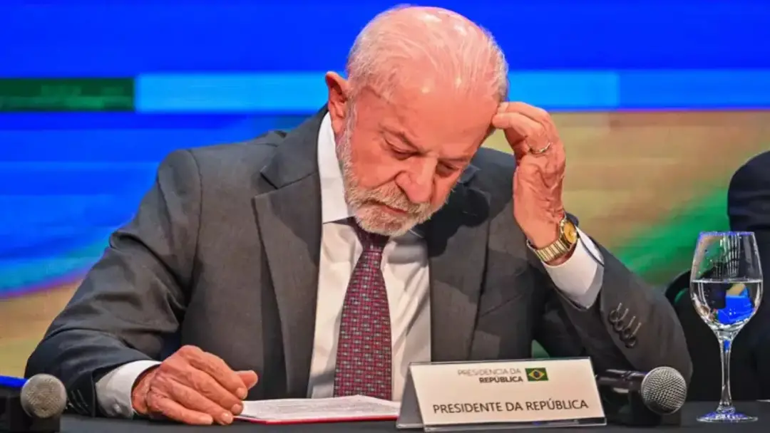 Lula assinou parecer que permite que a medida protetiva seja suficiente para o pagamento do INSS a mulheres vítimas de …