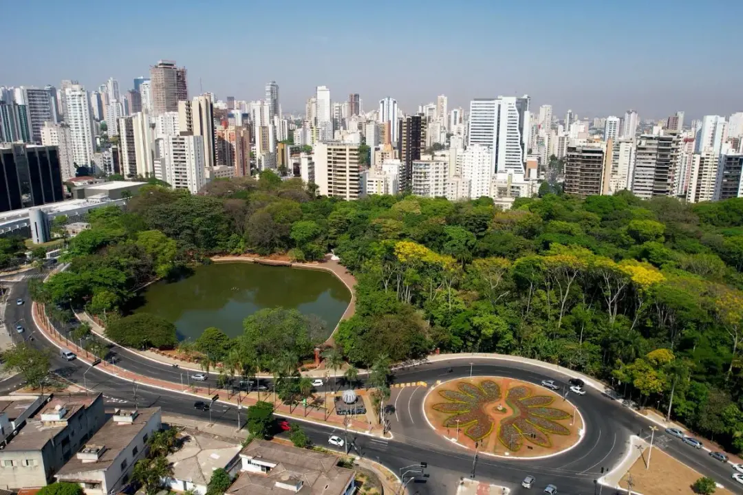 Bosque dos Buritis vai ter shows gratuitos de Israel Novaes e HeyDoc sexta, 2 de outubro, como parte da festa de aniver…