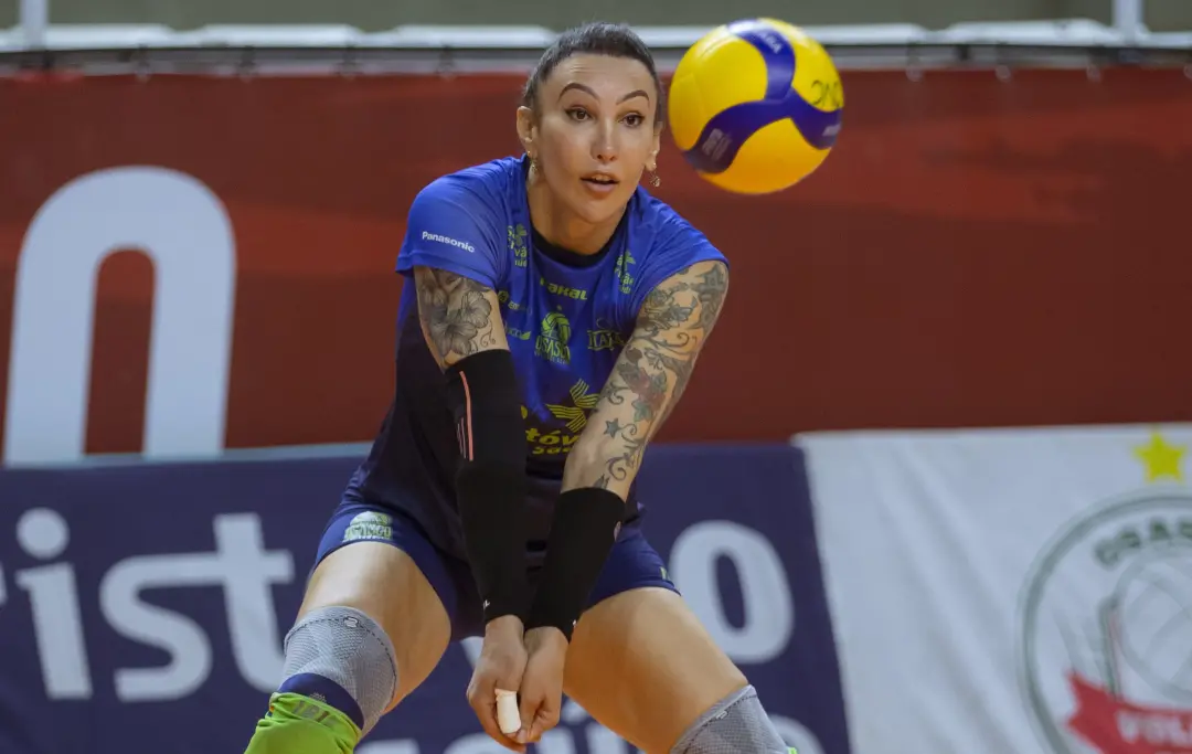 Tifanny Abreu criticou dirigentes ao ser impedida de disputar a Superliga 2026/2027 pelas novas regras da CBV. A mudanç…