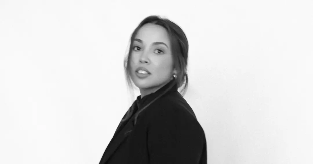 Beatriz Salz transforma e-commerces em marcas, criando comunidade em torno do Clean Girl Club. A visão de ir além do pr…
