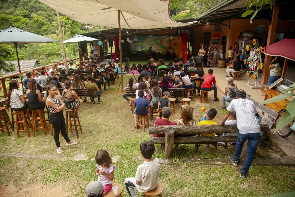 Petrópolis celebra 10 anos com a Feira dos Produtores do Brejal e Arredores Criativos nos dias 10 e 11 de outubro. Ver …