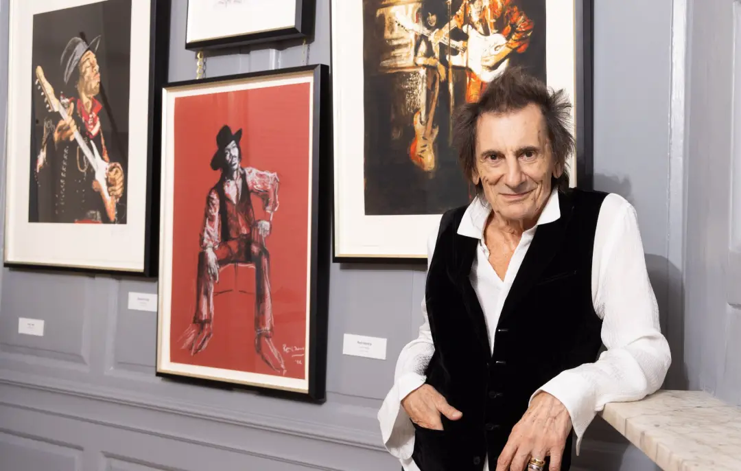 Ronnie Wood tem exposição de retratos de Jimi Hendrix na Handel Hendrix House, mostrando desenhos e pinturas originais.…