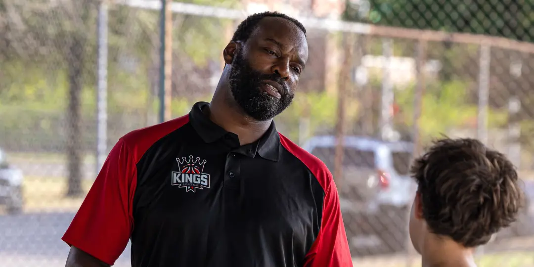 Novo filme misturando Hoop Dreams e Rudy chega aos cinemas em 48 horas. Filmes esportivos sempre foram fortes no bilhet…