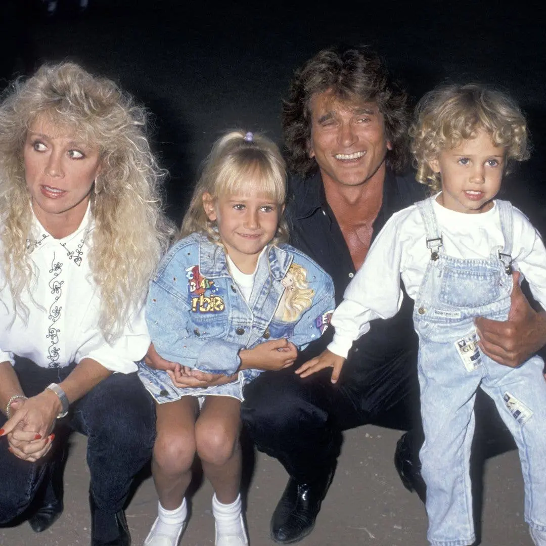 Michael Landon, ator querido, teve nove filhos de três casamentos. O pai dedicado mostrou que a vida fora das telas tam…