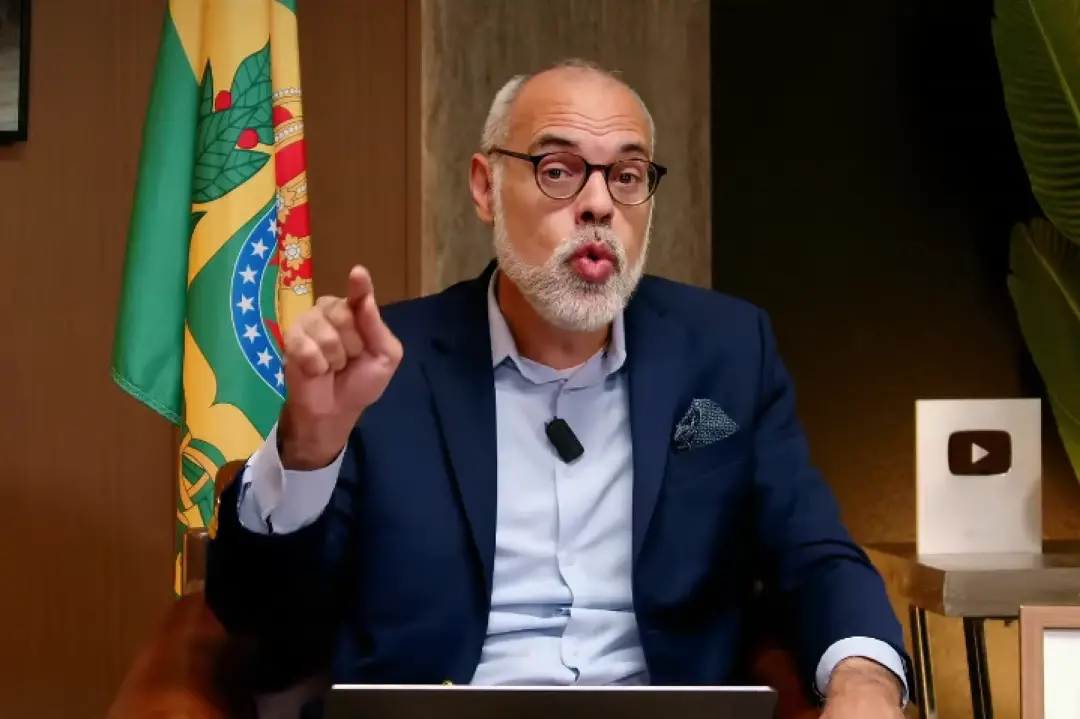 Allan dos Santos atacou a CNBB e Dom Vicente Ferreira com ofensas em um vídeo recente. A postura dele, apoiando acusaçõ…