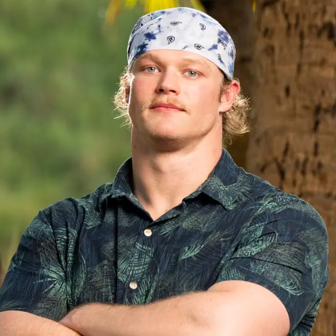 Brady Booker cortou parte do polegar com facão no episodio 30 de Survivor 51. É assustador ver o corpo em risco por um …