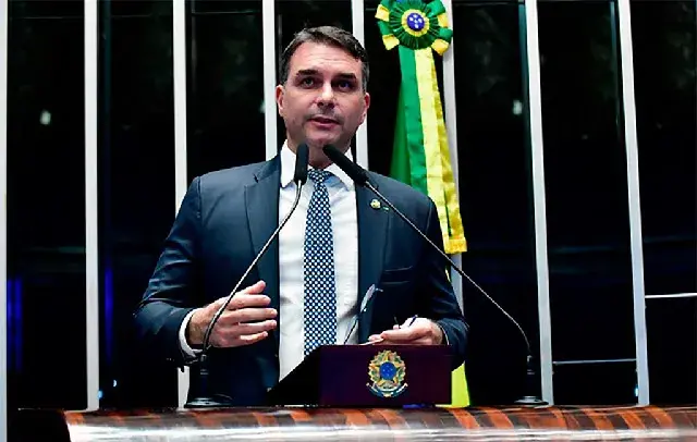 62% de chance para Flávio Bolsonaro vencer, segundo o Polymarket a três dias da eleição. Essa alta no mercado preditivo…