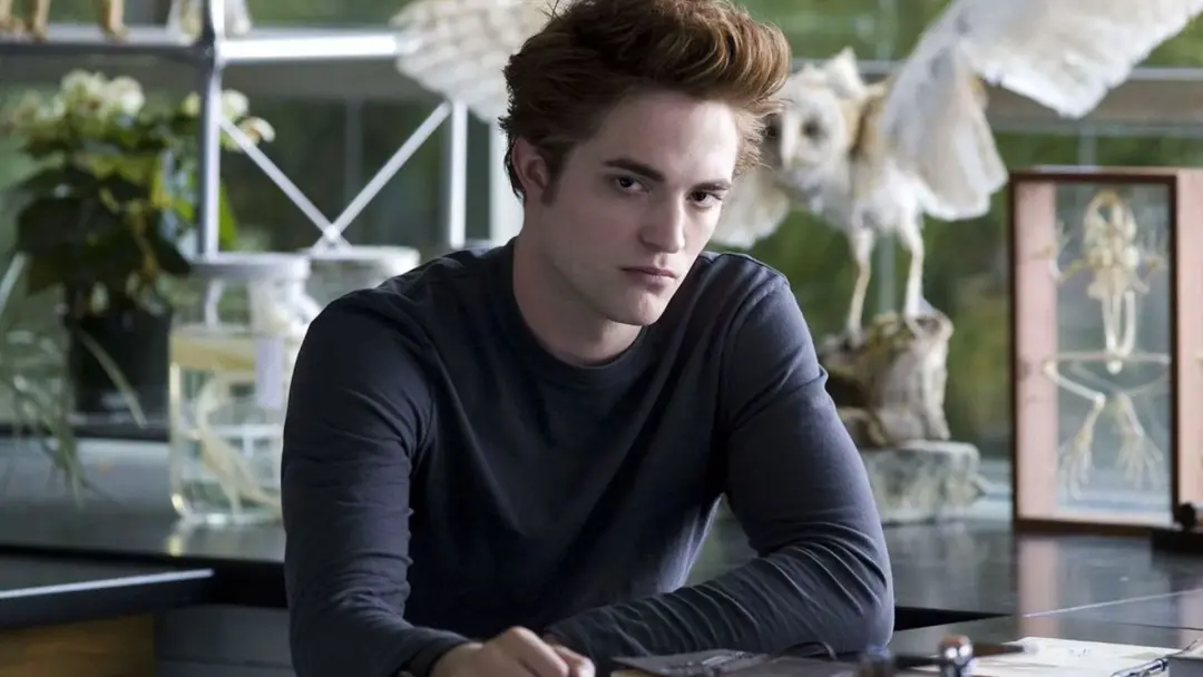Série Twilight disponível na Netflix hoje. A mudança do foco de terror para um romance entre vampiros e humanos atraiu …