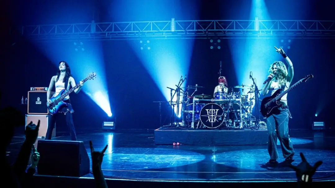 The Warning, trio mexicano, fala sobre a mudança no cenário do rock para mulheres após 13 anos. Dizem que ainda há muit…