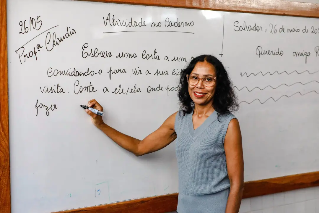 Mil professores da rede pública da Bahia estão na lista final para converter licença-prêmio em dinheiro. A opção vale p…