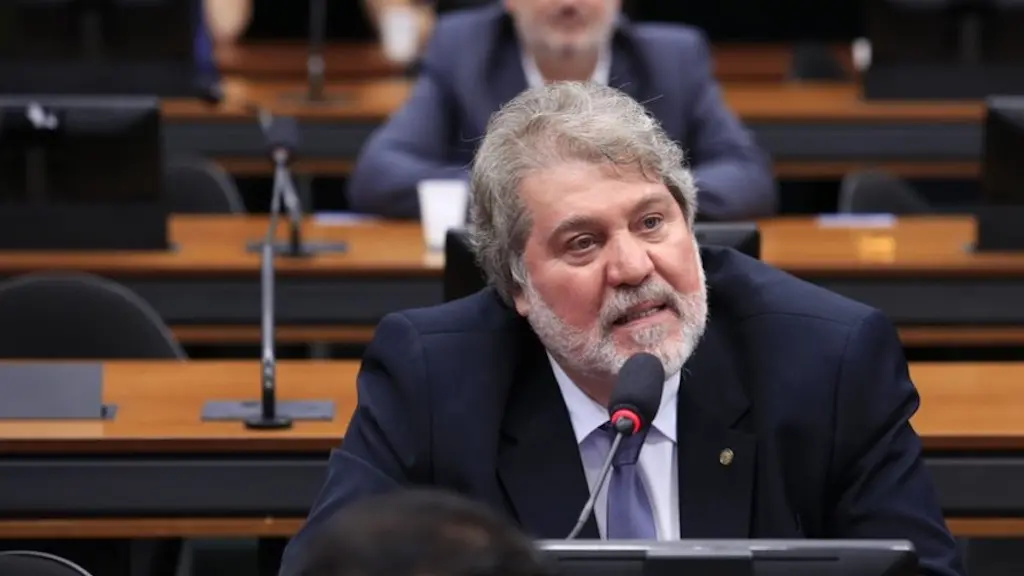 Reeleger Renildo Calheiros fortalece a base do Congresso para sustentar a agenda de Lula. O fortalecimento do Legislati…