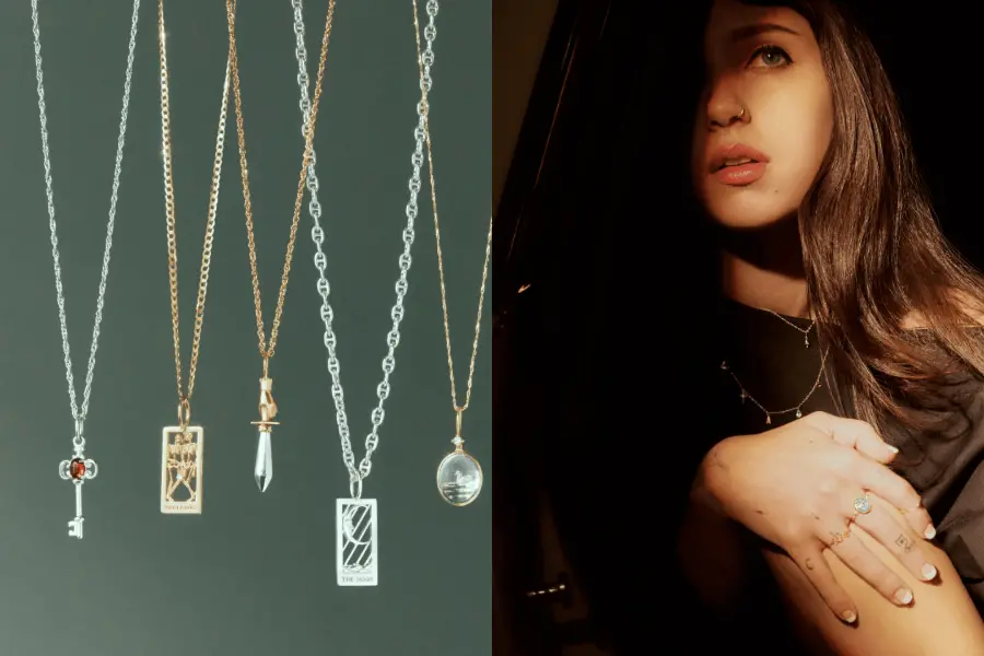 Clairo lançou nova coleção de joias com a marca de Brooklyn, incluindo anéis, colares e pingentes, seguindo o Charm de …
