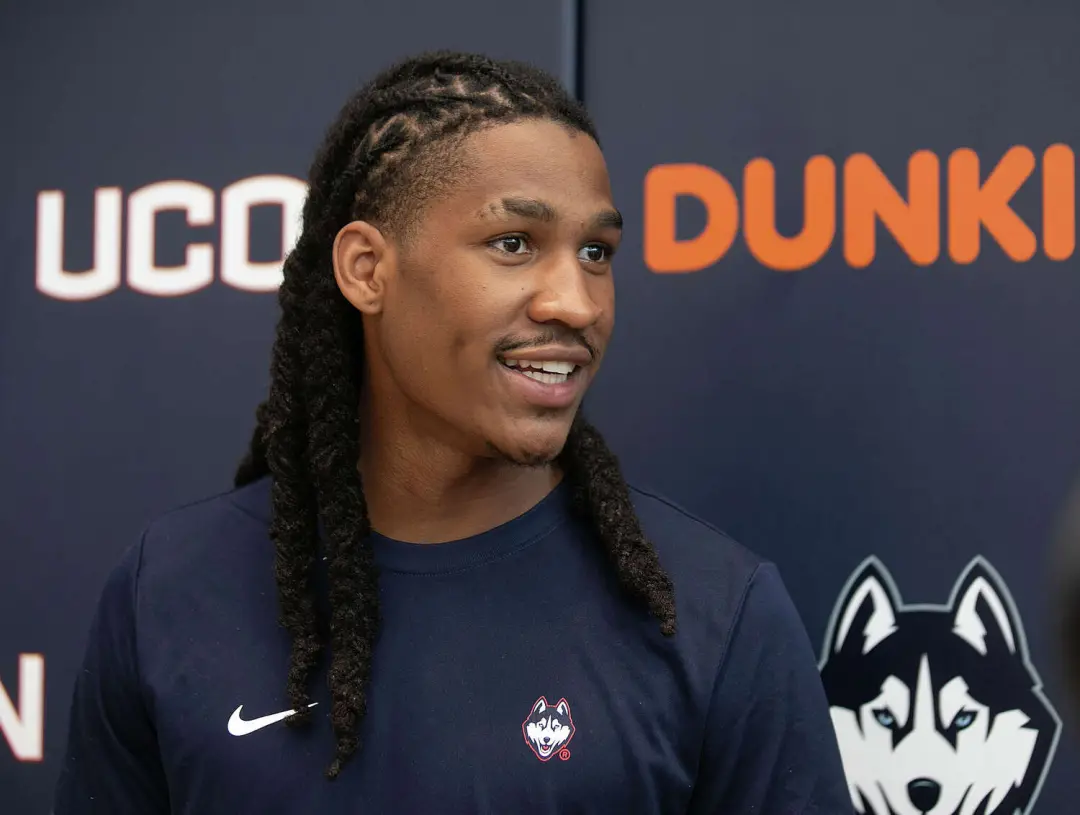 UConn foi escolhido como vencedor da conferência Big East e Silas Demary Jr. nomeado Jogador do Ano na pré-temporada. O…