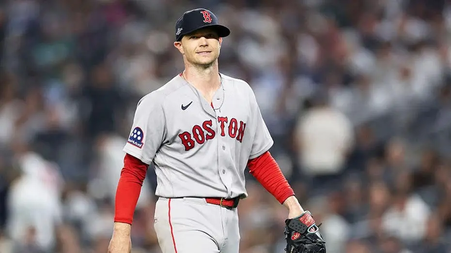 Red Sox saíram da primeira rodada dos playoffs contra Yankees, e aí surgiram imagens do pescoço de Sonny Gray viralizan…