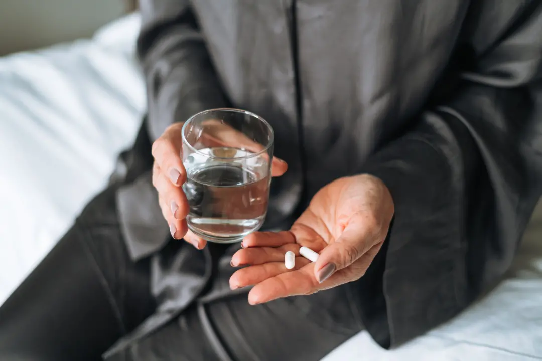 Problemas de fornecimento de medicamentos para menopausa afetam pelo menos seis fármacos, como o spray Lenzetto. Isso f…